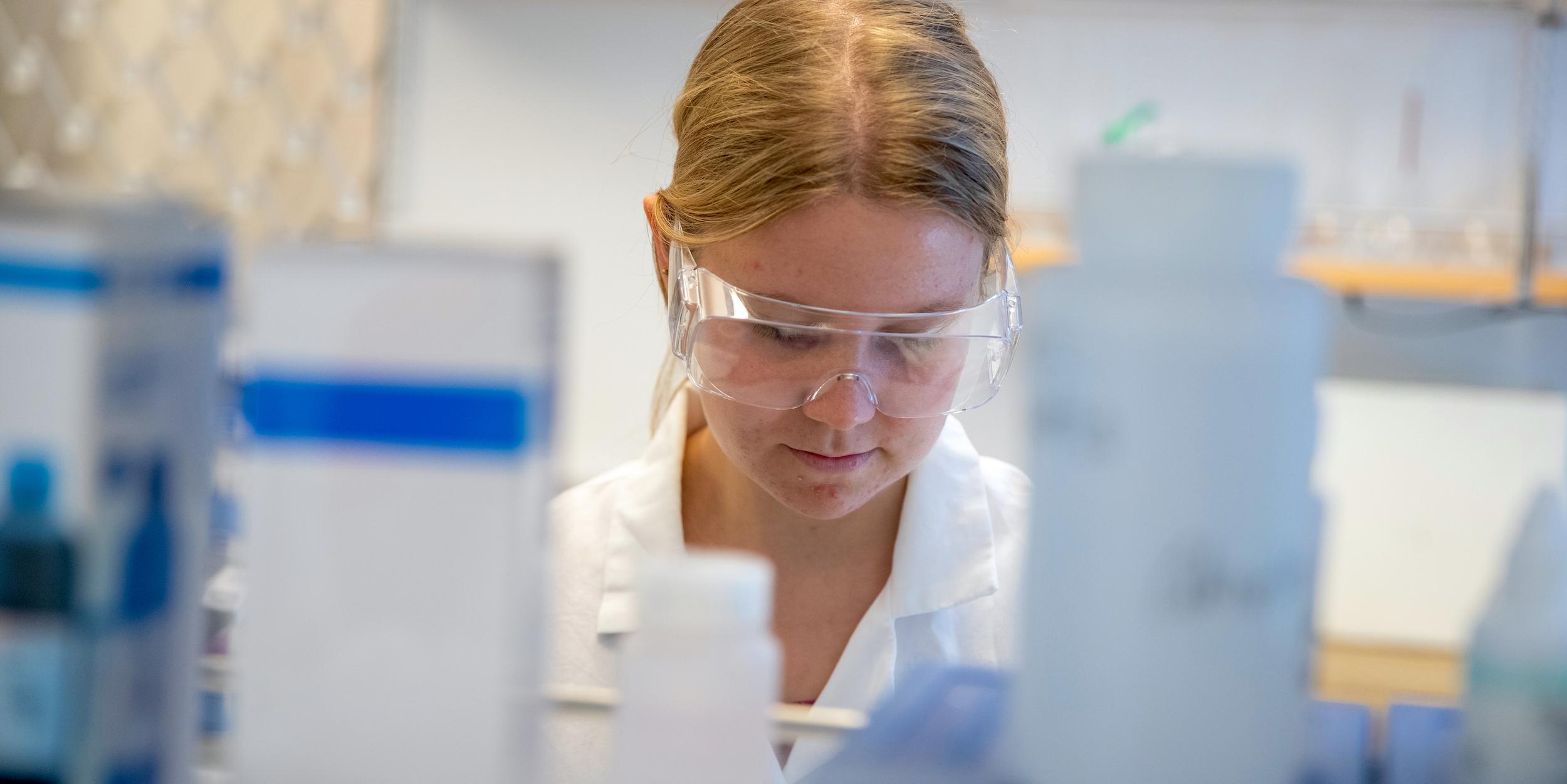 Student working in chemistry laboratory